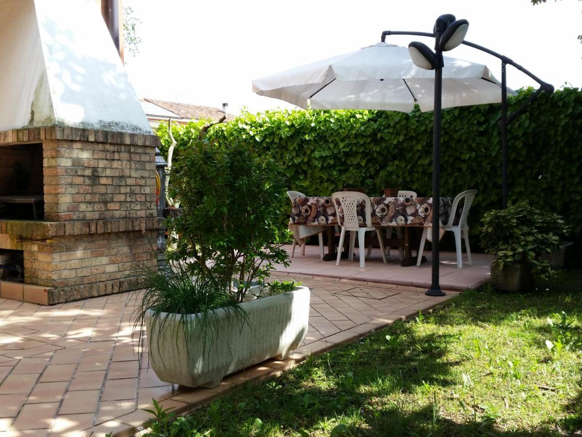 B&B Accanto Al Focolare 2 Udine Exterior photo