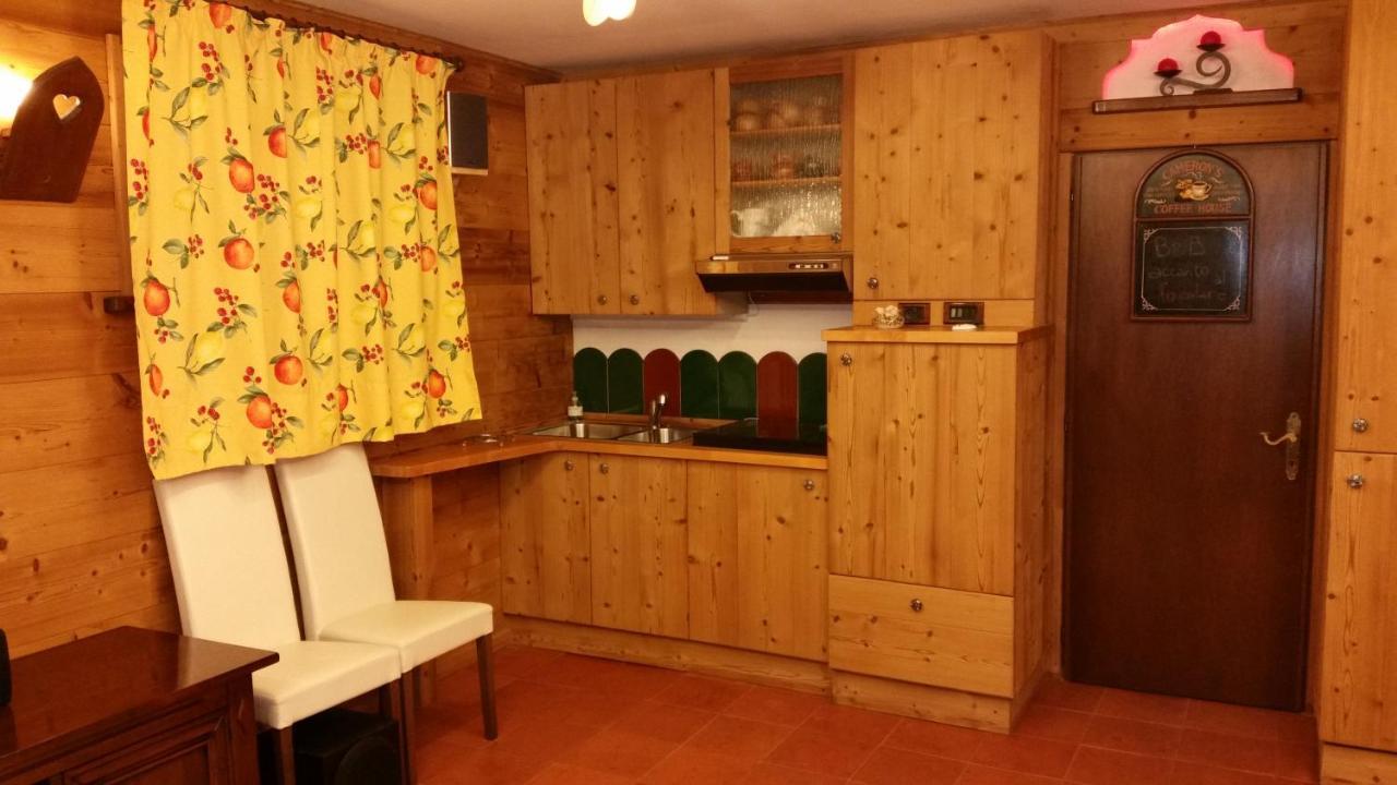 B&B Accanto Al Focolare 2 Udine Exterior photo