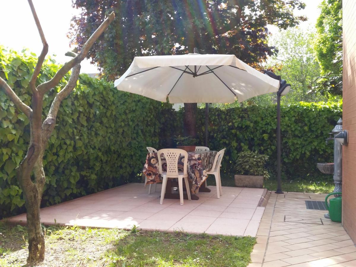 B&B Accanto Al Focolare 2 Udine Exterior photo